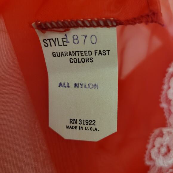 Vintage Sheer Red Apron Lace Waist Tie Bell Pocket Holiday Pin Up Festive USA - Picture 6 of 8